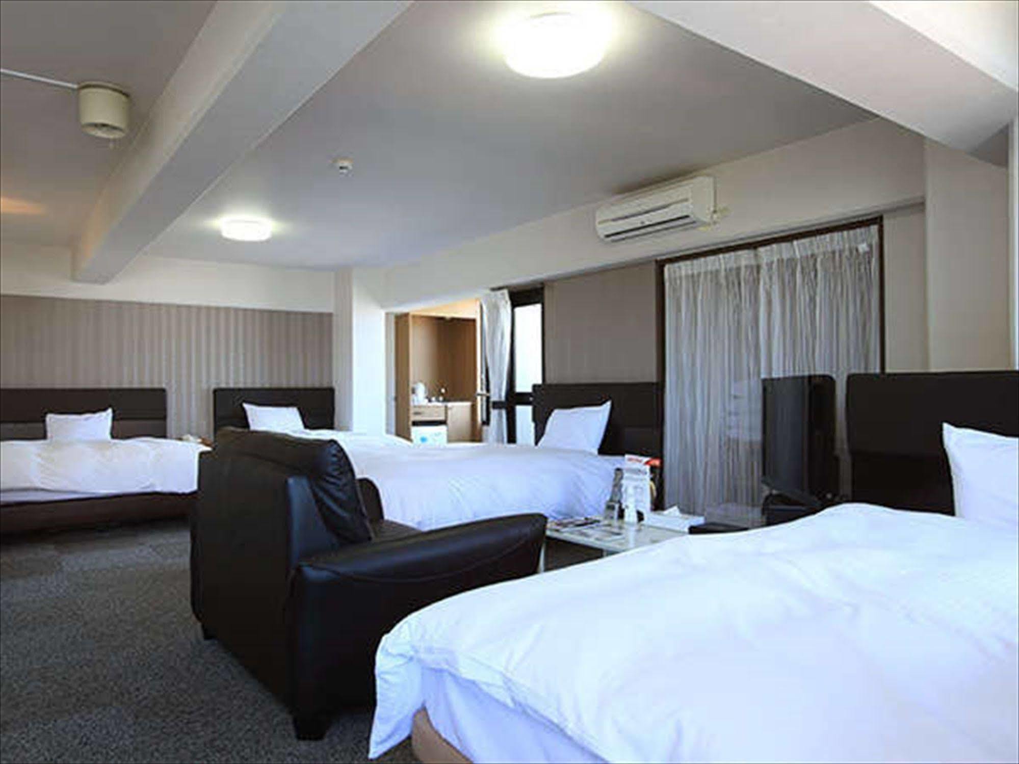 Green Rich Hotels מיאזאקי מראה חיצוני תמונה